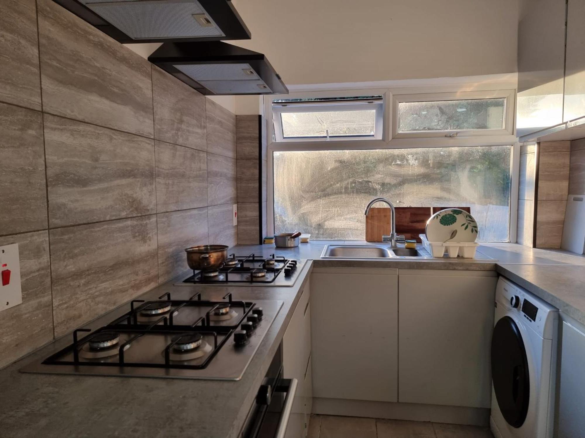 Easy Rooms, London Luton Airport -24 Hour Check-In 외부 사진
