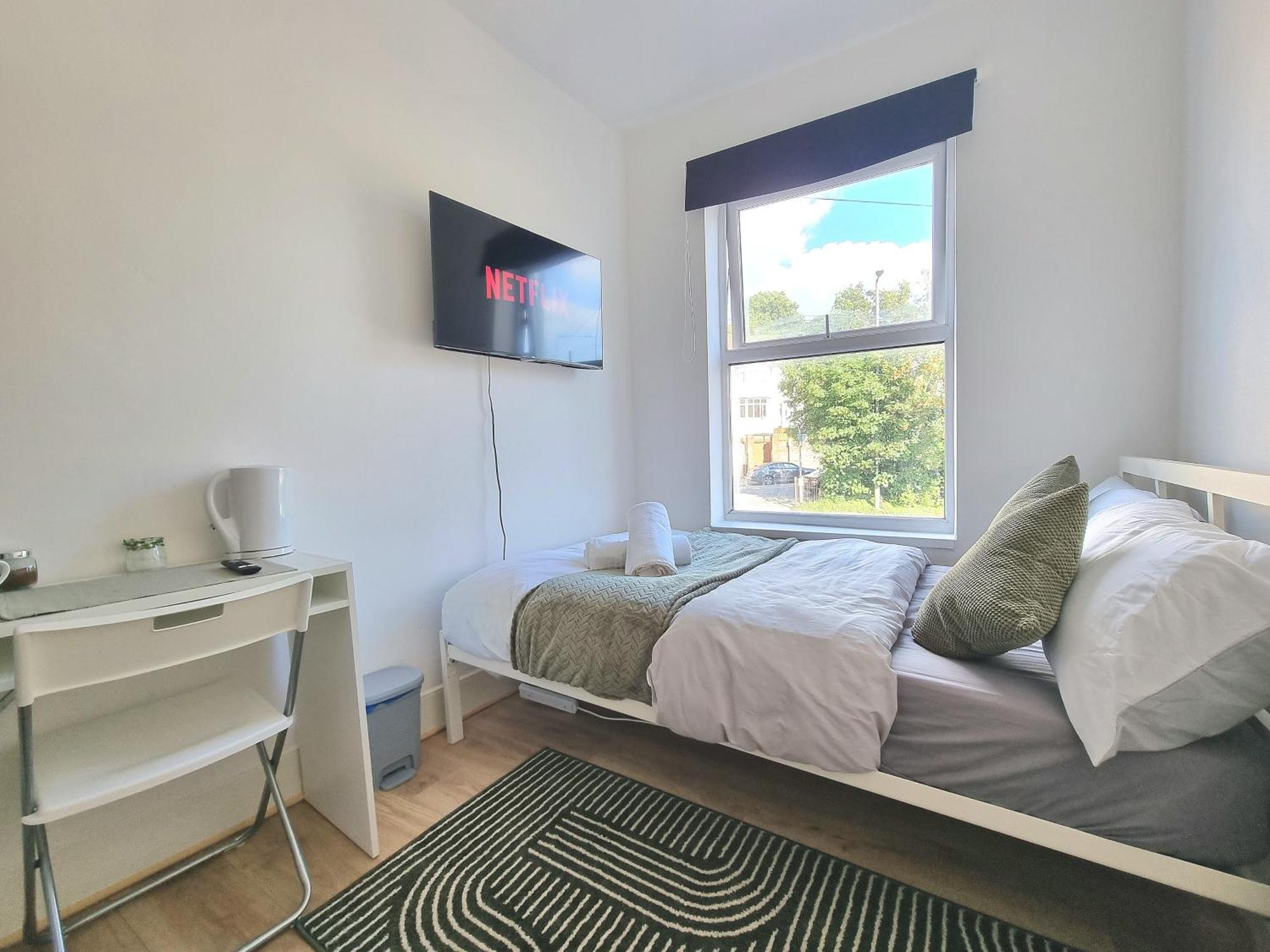 Easy Rooms, London Luton Airport -24 Hour Check-In 외부 사진